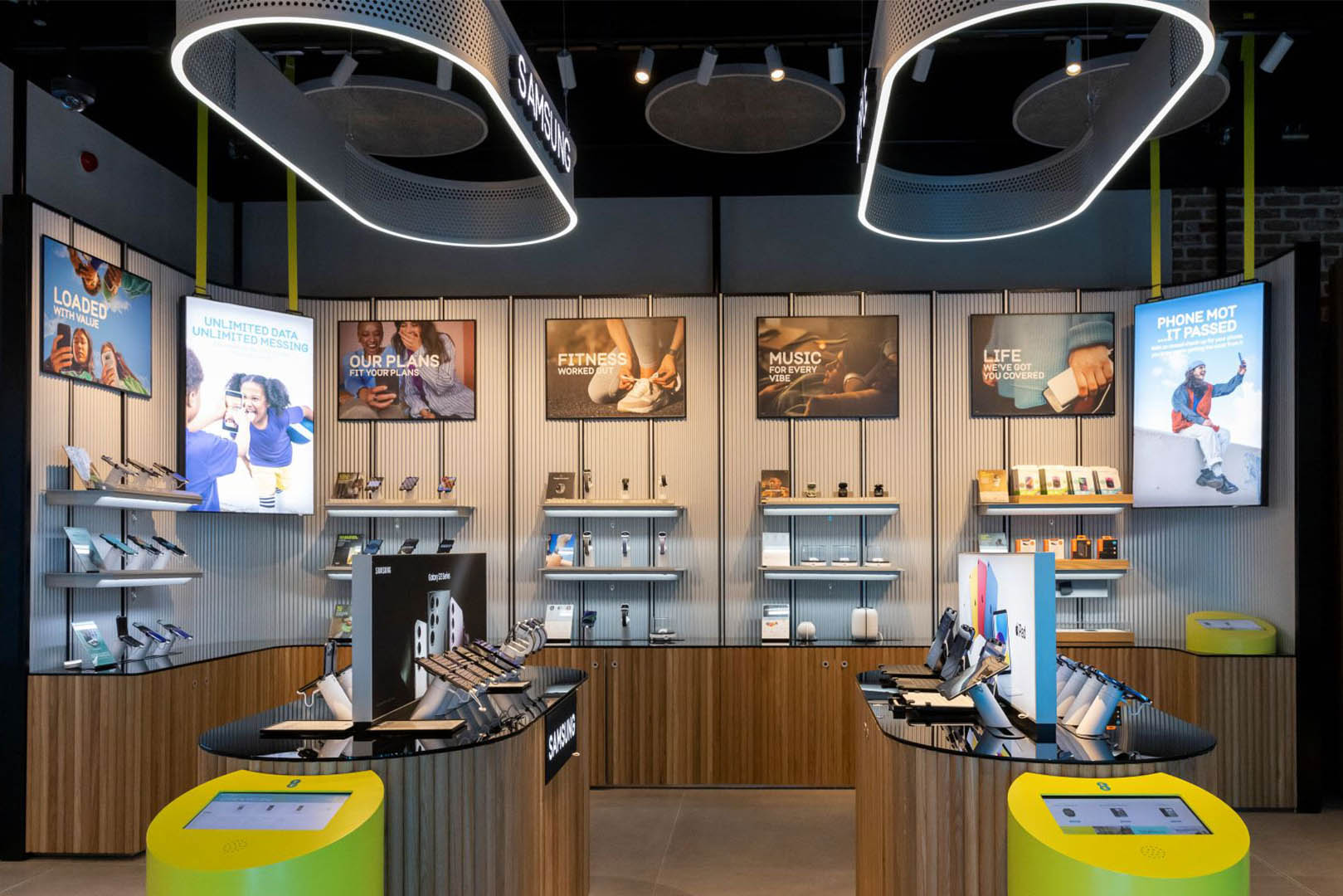 EE - Studio - Solutions Diverse Store Fit